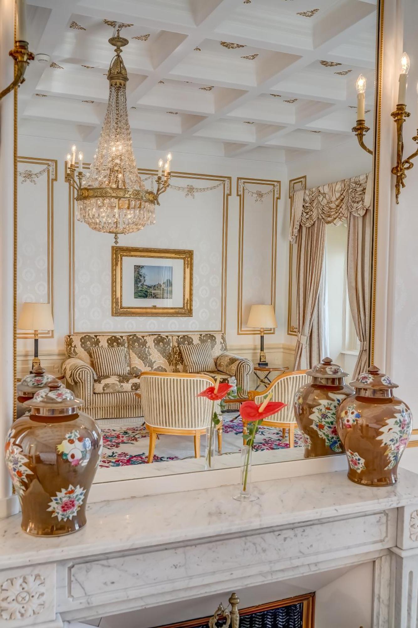 Grand National Hotel